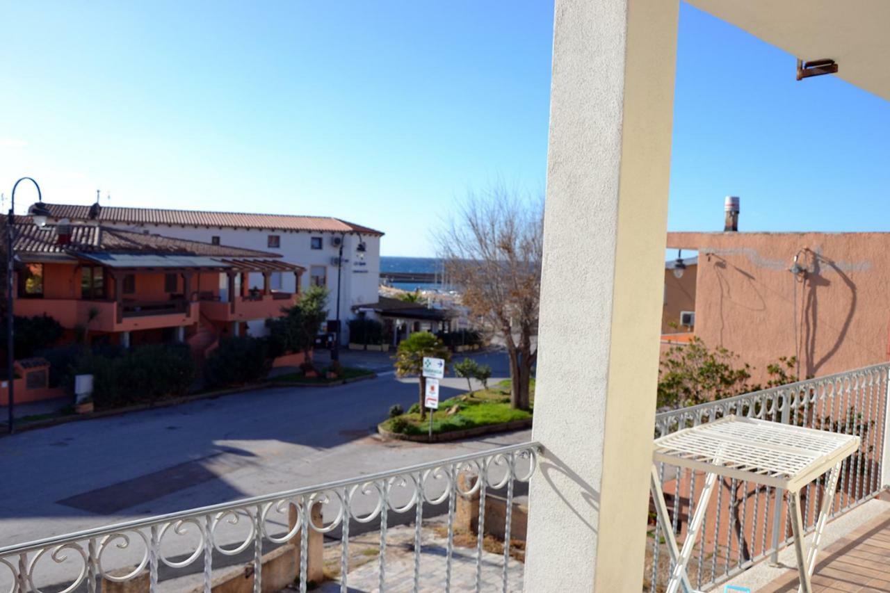 Le Perle Dell'Isola Apartment Isola Rossa Exterior foto