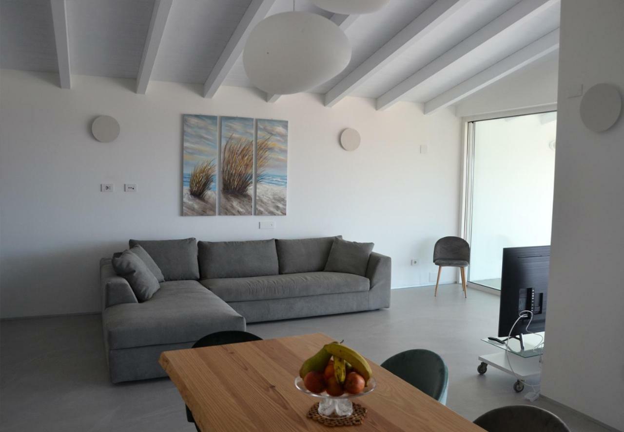 Le Perle Dell'Isola Apartment Isola Rossa Exterior foto